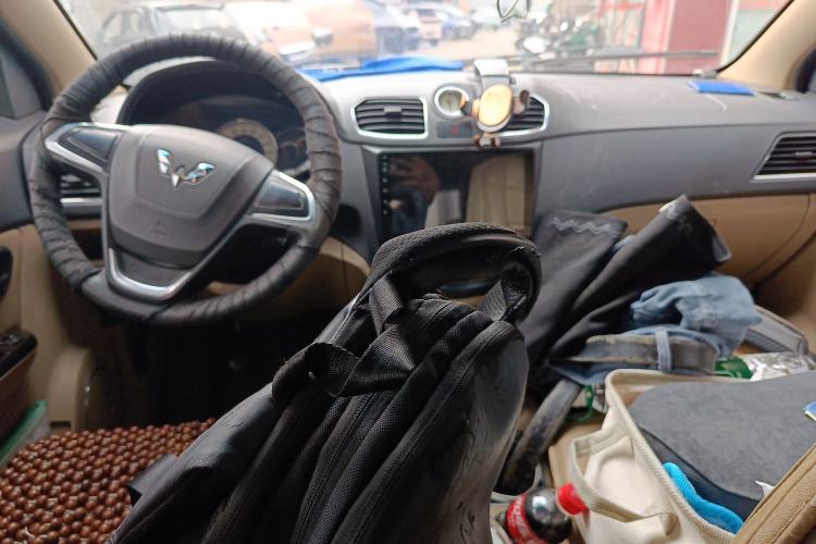 Used Wuling Hongguang 2014 1.5L S Standard Version Center Console