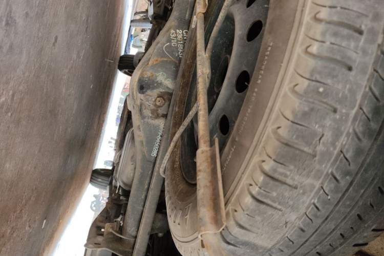 Used Wuling Hongguang 2014 1.5L S Standard Version Chassis Rear