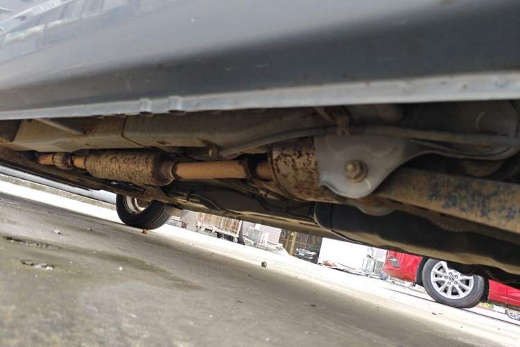 Used Wuling Hongguang 2014 1.5L Standard Version Chassis Rear Left