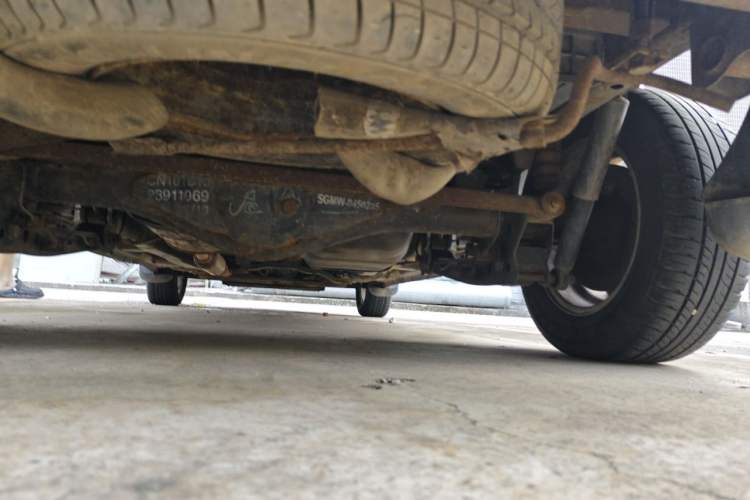 Used Wuling Hongguang 2014 1.5L Standard Version Chassis Rear