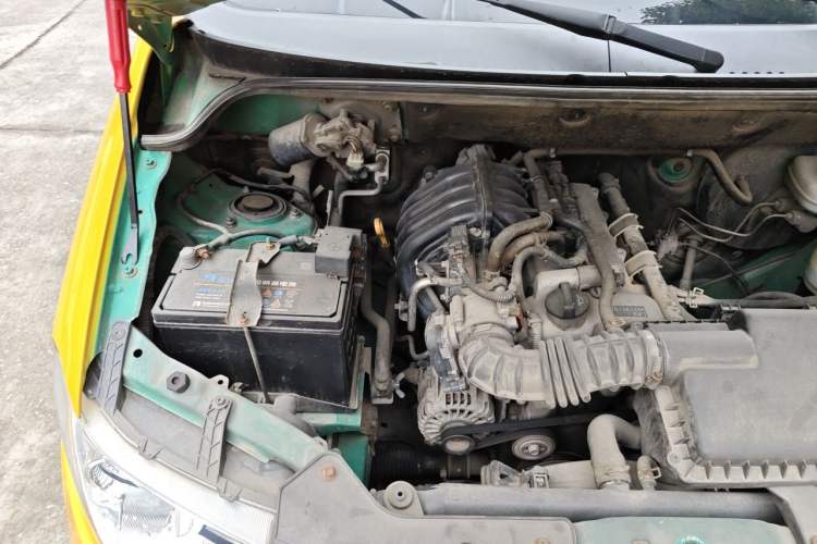 Used Wuling Hongguang 2014 1.2L Base Model China IV Engine Bay Right