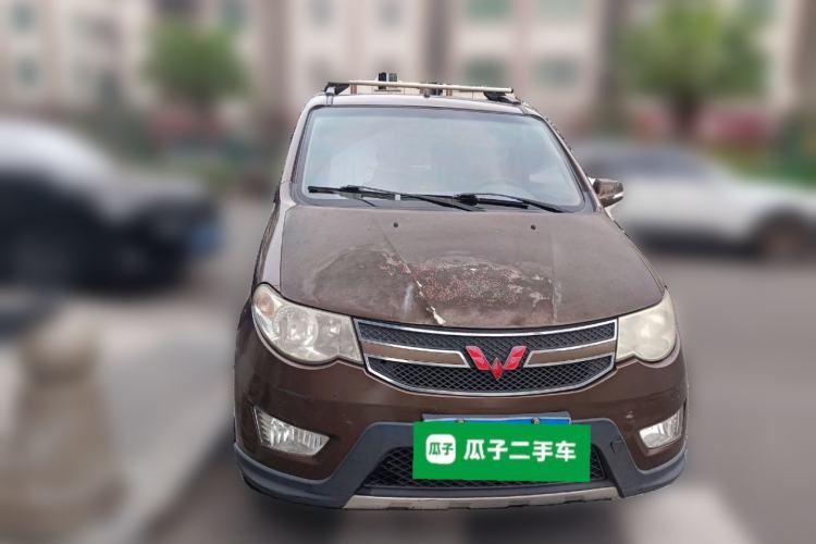 Used Wuling Hongguang 2014 1.5L S Standard Version Front