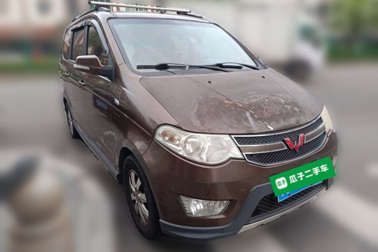 Used Wuling Hongguang 2014 1.5L S Standard Version Front Right 45 Deg