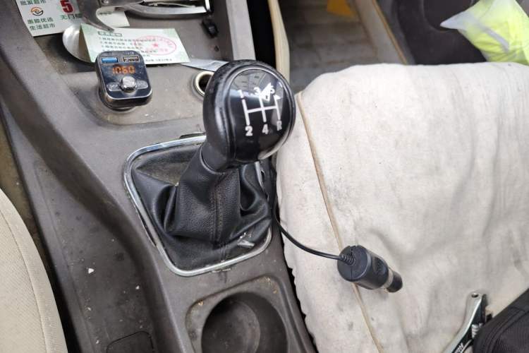 Used Wuling Hongguang 2014 1.5L Standard Version Gear Lever