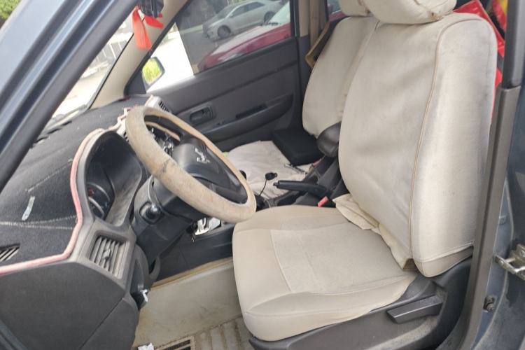 Used Wuling Hongguang 2014 1.5L Standard Version Left Front Seat