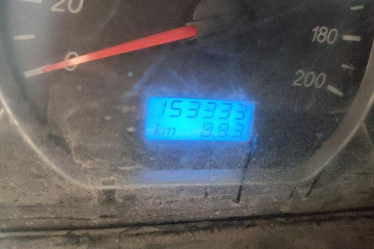 Used Wuling Hongguang 2014 1.5L S Standard Version Odometer Close Up