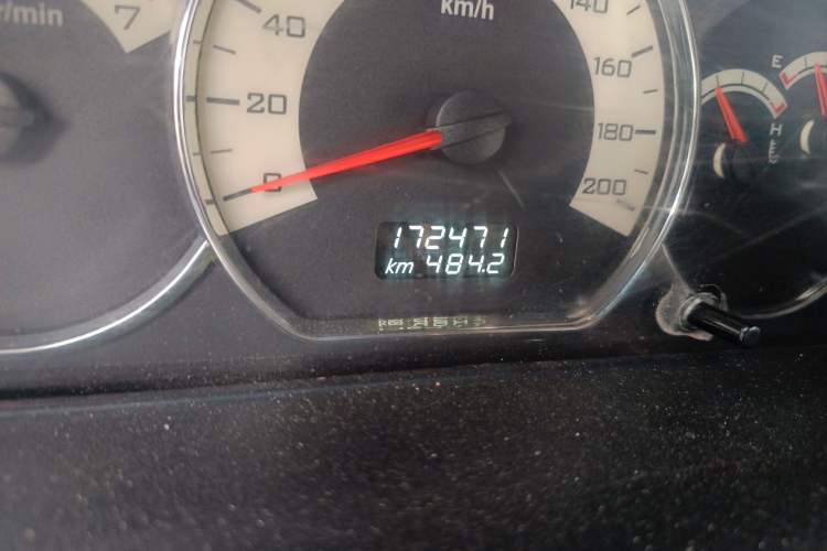 Used Wuling Hongguang 2014 1.5L S Standard Version Odometer Close Up