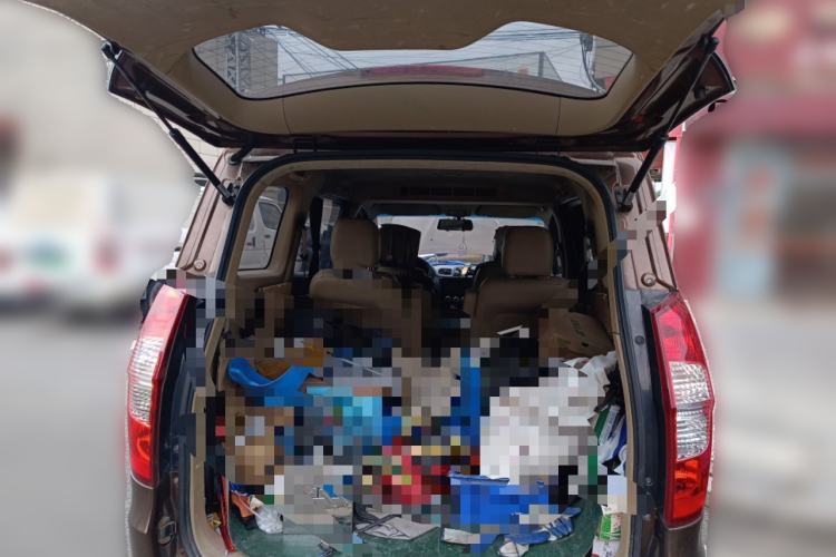 Used Wuling Hongguang 2014 1.5L S Standard Version Trunk
