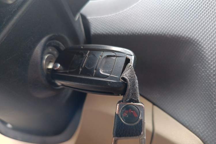 Used Wuling Hongguang 2014 1.5L S Standard Version Vehicle Key
