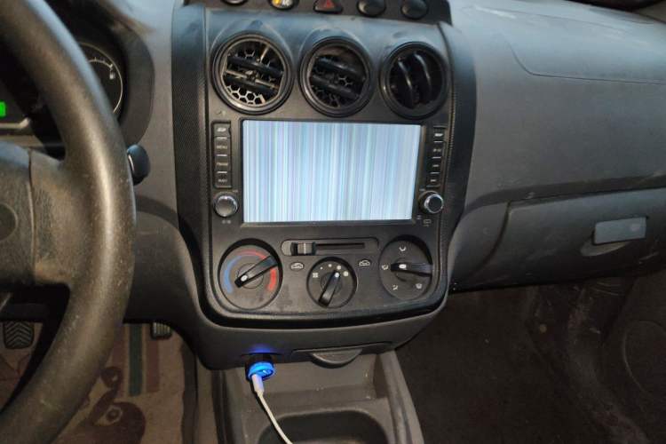 Used Wuling Hongguang 2014 1.2L Base Model China IV Audio And AC Panel