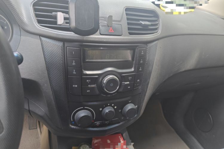 Used Wuling Hongguang 2014 1.5L S Standard Version Audio And AC Panel