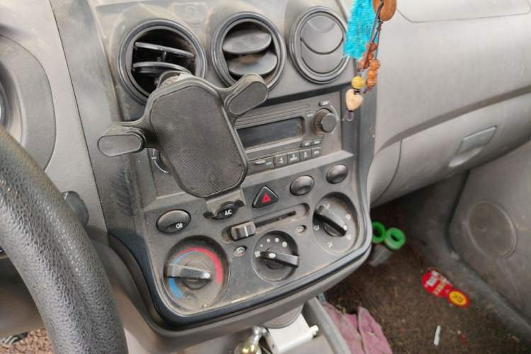 Used Wuling Hongguang 2014 1.2L Base Model China IV Audio And AC Panel