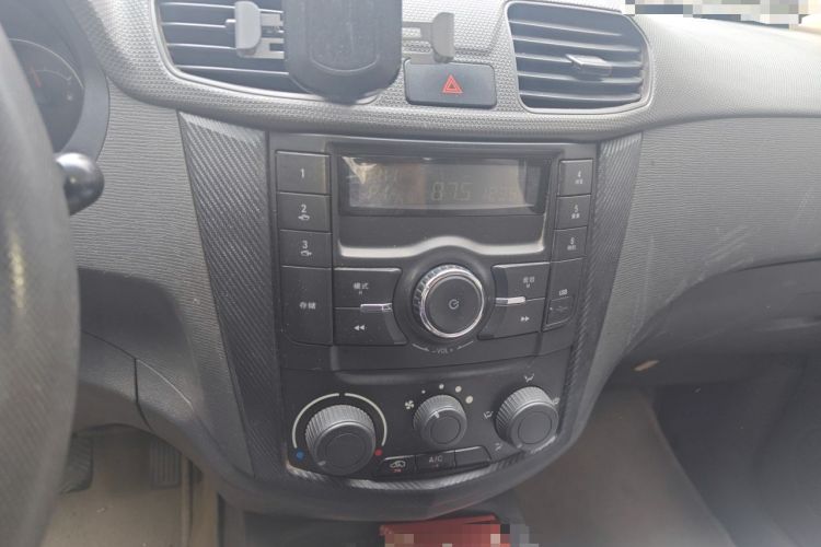 Used Wuling Hongguang 2014 1.5L S Standard Version Audio And AC Panel