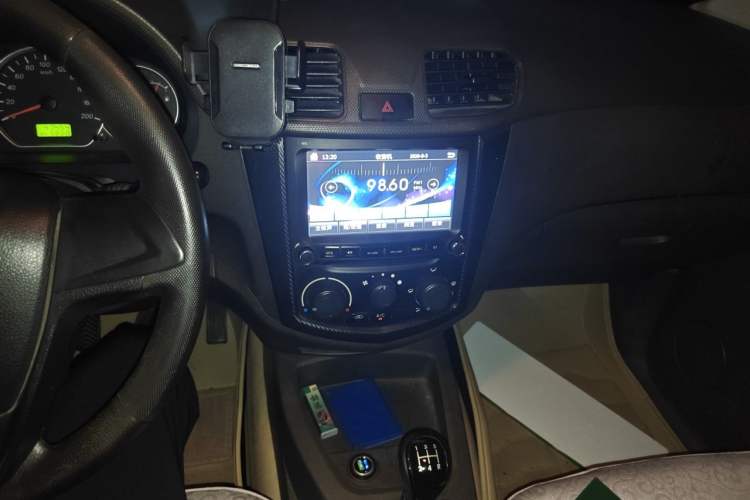 Used Wuling Hongguang 2014 1.5L Standard Version Audio And AC Panel