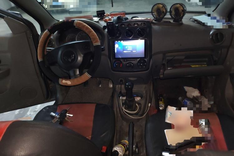 Used Wuling Hongguang 2014 1.2L Base Model China IV Center Console