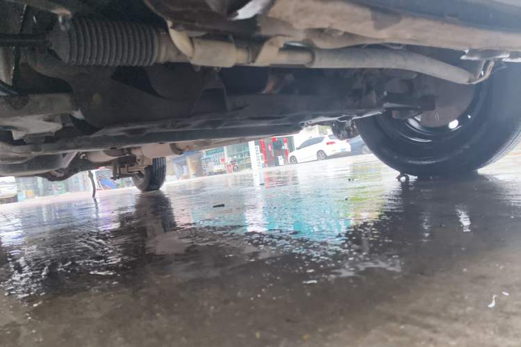 Used Wuling Hongguang 2014 1.2L Base Model China IV Chassis Front