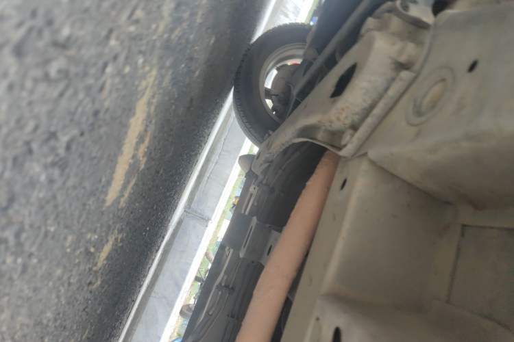 Used Wuling Hongguang 2014 1.2L Base Model China IV Chassis Front Left