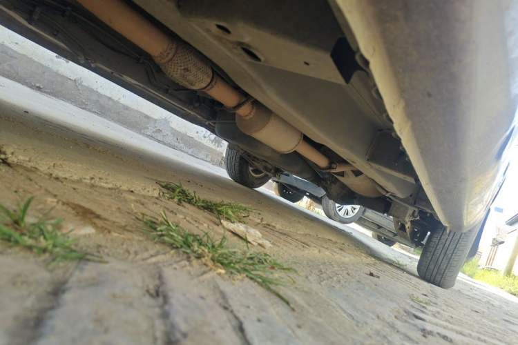 Used Wuling Hongguang 2014 1.2L S Standard Version China IV Standard Chassis Front Left