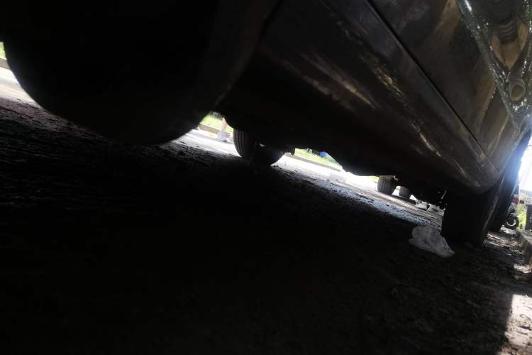 Used Wuling Hongguang 2014 1.5L Standard Version Chassis Front Left