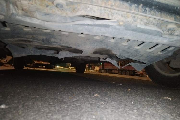 Used Wuling Hongguang 2014 1.2L Standard Model China IV Chassis Front