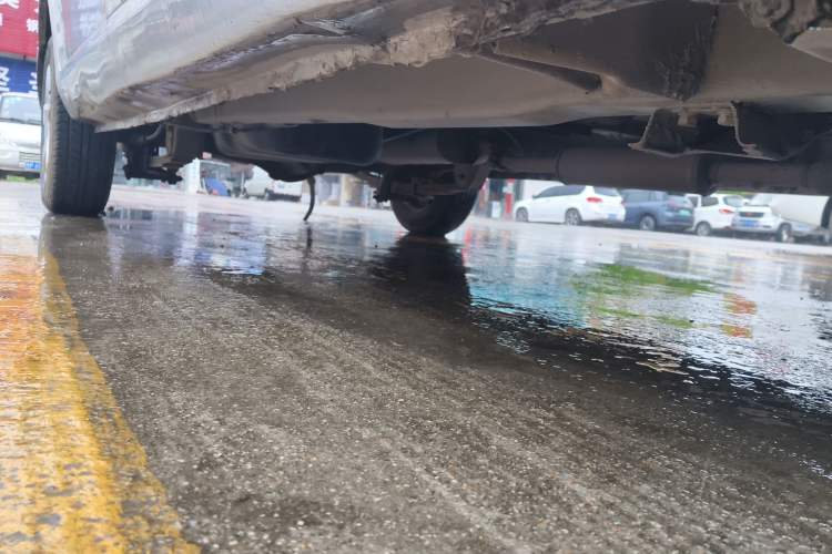 Used Wuling Hongguang 2014 1.2L Base Model China IV Chassis Front Right
