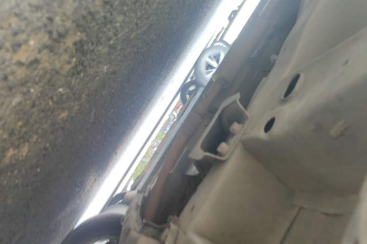 Used Wuling Hongguang 2014 1.2L Base Model China IV Chassis Front Right
