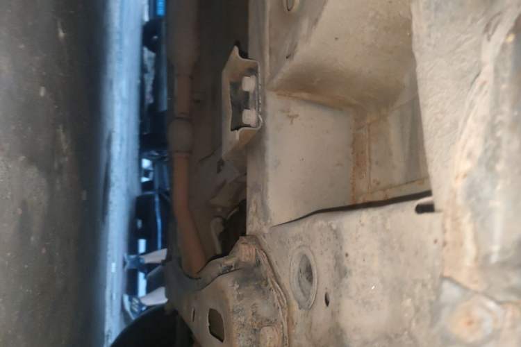 Used Wuling Hongguang 2014 1.5L Base Version Chassis Front Right