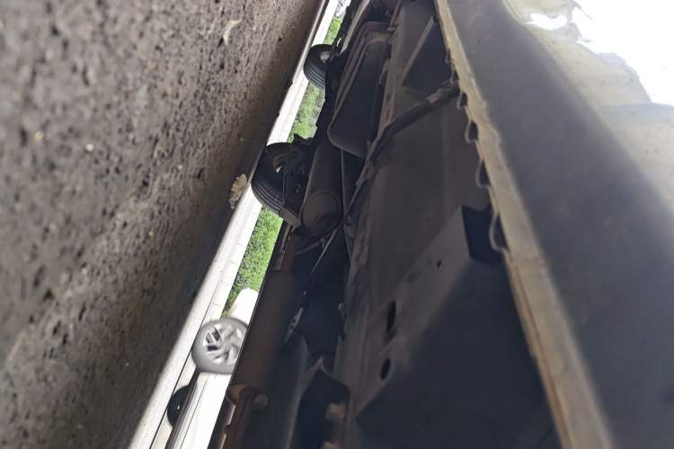 Used Wuling Hongguang 2014 1.2L Standard Model China IV Chassis Front Right