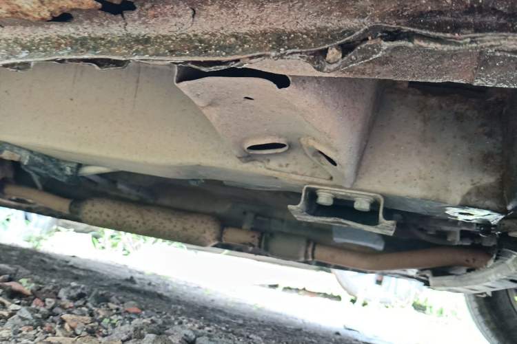 Used Wuling Hongguang 2014 1.5L S Luxury Model Chassis Front Right