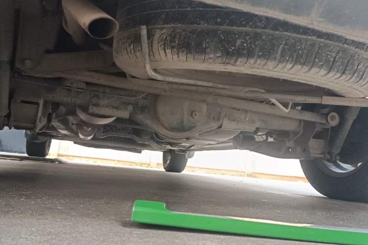 Used Wuling Hongguang 2014 1.2L Standard Model China IV Chassis Rear
