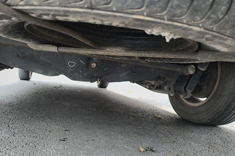 Used Wuling Hongguang 2014 1.5L S Luxury Model Chassis Rear