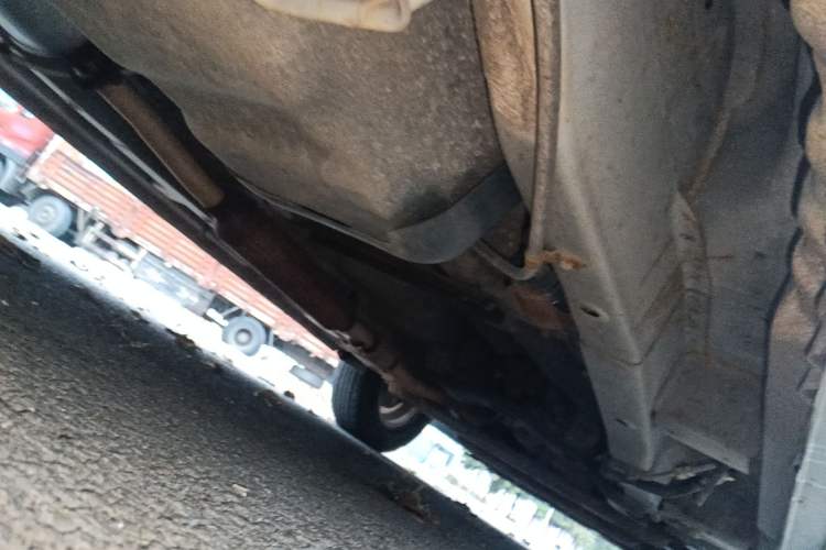 Used Wuling Hongguang 2014 1.5L S Luxury Model Chassis Rear Right