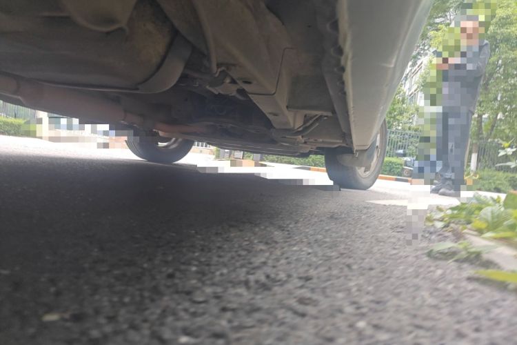 Used Wuling Hongguang 2014 1.5L S Standard Version Chassis Rear Right