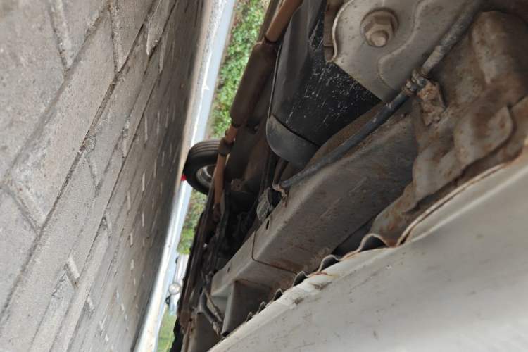Used Wuling Hongguang 2014 1.5L S Standard Version Chassis Rear Right