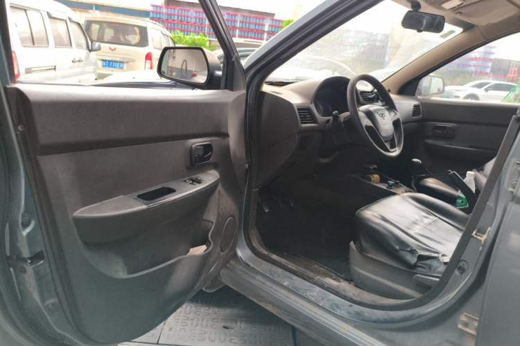 Used Wuling Hongguang 2014 1.2L Base Model China IV Driver Seat