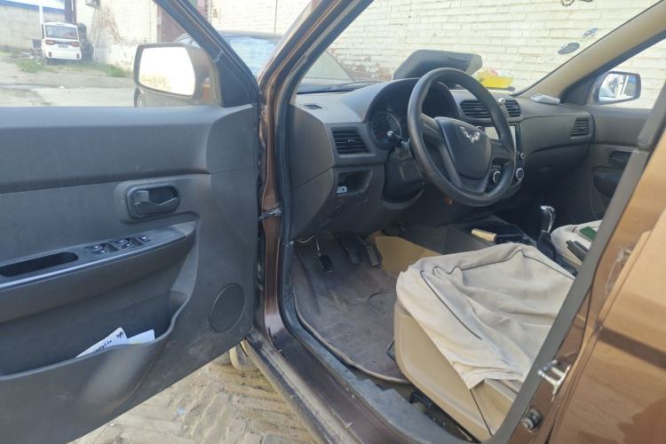 Used Wuling Hongguang 2014 1.2L S Standard Version China IV Standard Driver Seat