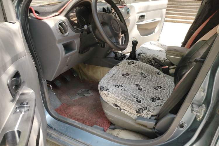 Used Wuling Hongguang 2014 1.2L Base Model China IV Driver Seat