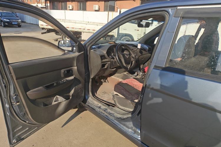 Used Wuling Hongguang 2014 1.2L Standard Model China IV Driver Seat
