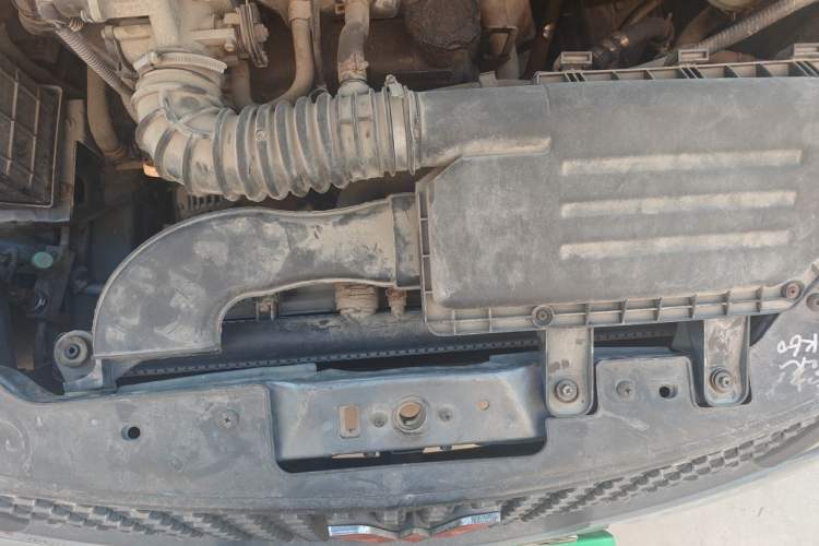 Used Wuling Hongguang 2014 1.2L Base Model China IV Engine Bay