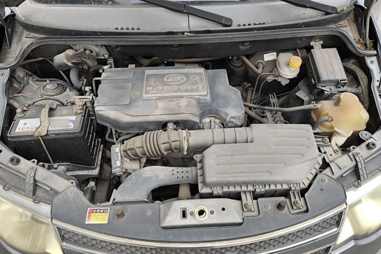Used Wuling Hongguang 2014 1.5L S Luxury Model Engine Bay