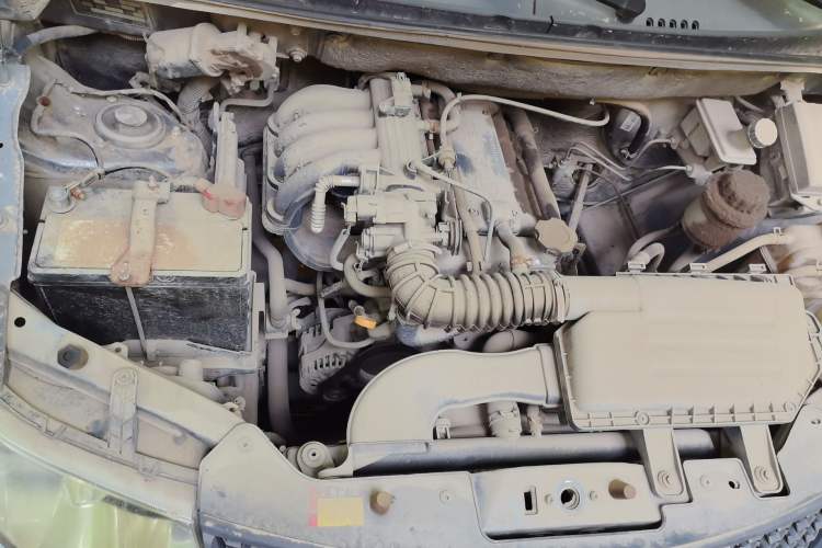 Used Wuling Hongguang 2014 1.2L Base Model China IV Engine Bay