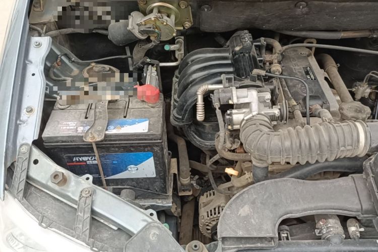 Used Wuling Hongguang 2014 1.2L Base Model China IV Engine Bay Right