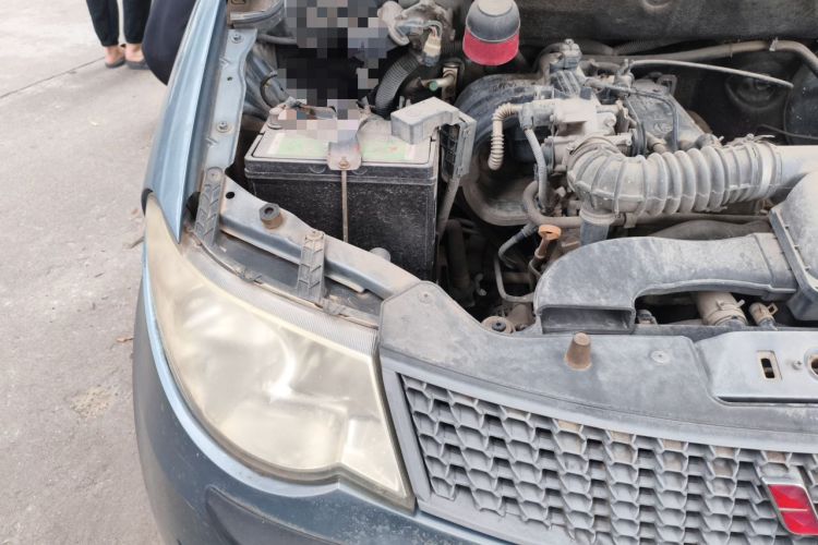 Used Wuling Hongguang 2014 1.2L Base Model China IV Engine Bay Right