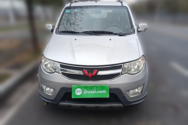 Used Wuling Hongguang 2014 1.5L S Luxury Model Front
