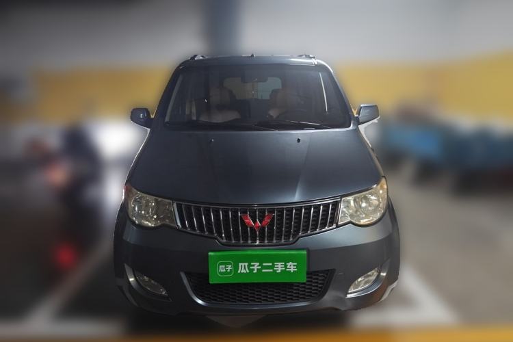 Used Wuling Hongguang 2014 1.5L Standard Version Front