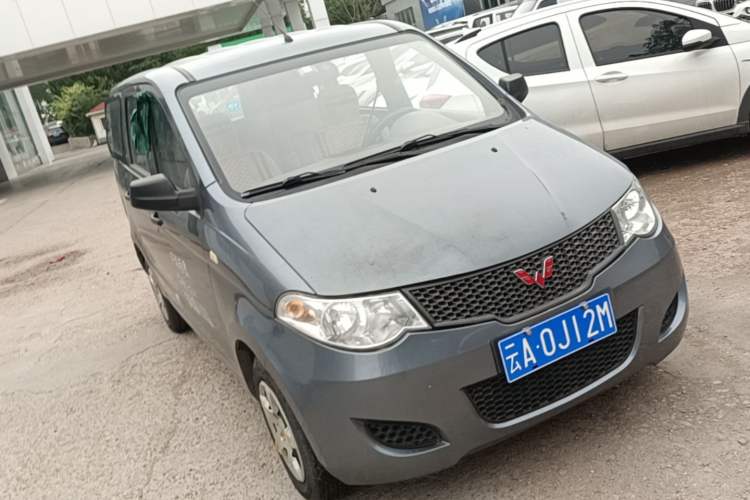 Used Wuling Hongguang 2014 1.2L Base Model China IV Front Right 45 Deg
