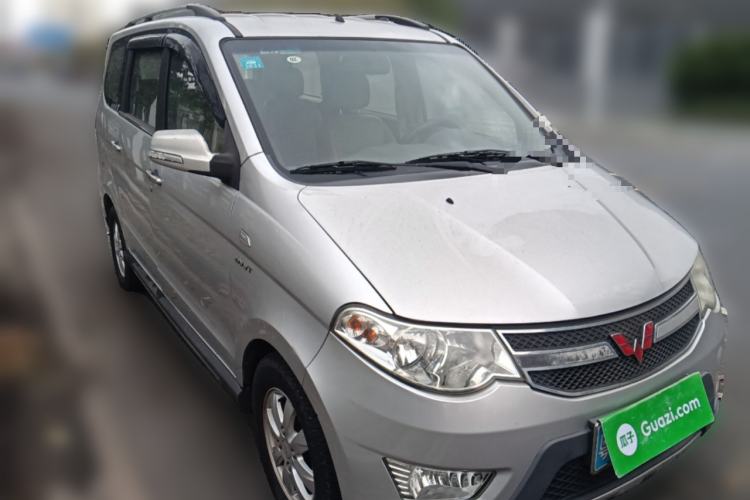 Used Wuling Hongguang 2014 1.5L S Luxury Model Front Right 45 Deg