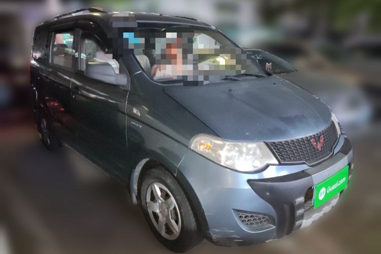 Used Wuling Hongguang 2014 1.5L Base Version Front Right 45 Deg