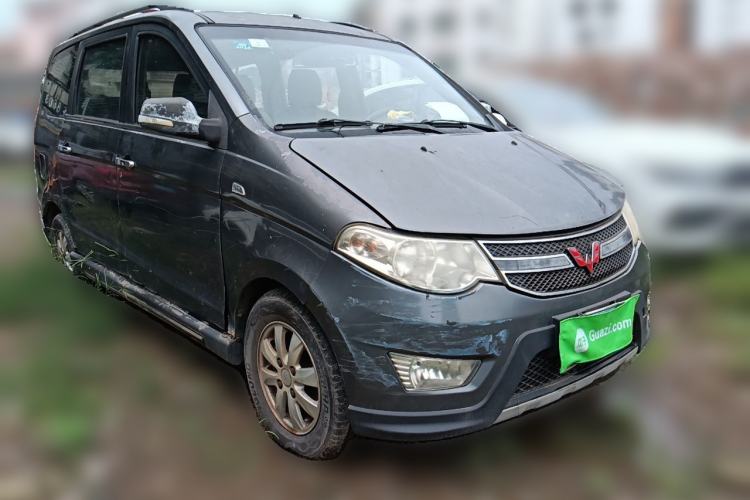 Used Wuling Hongguang 2014 1.5L S Luxury Model Front Right 45 Deg