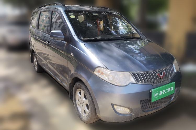 Used Wuling Hongguang 2014 1.5L Standard Version Front Right 45 Deg